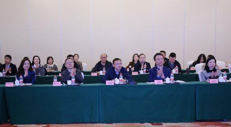 1762505459197957.jpg 前排(网站).jpg