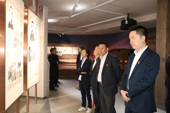 1765952220808311.png 6f8d6561-ea10-4268-a9d0-02ee1e8d248b.png